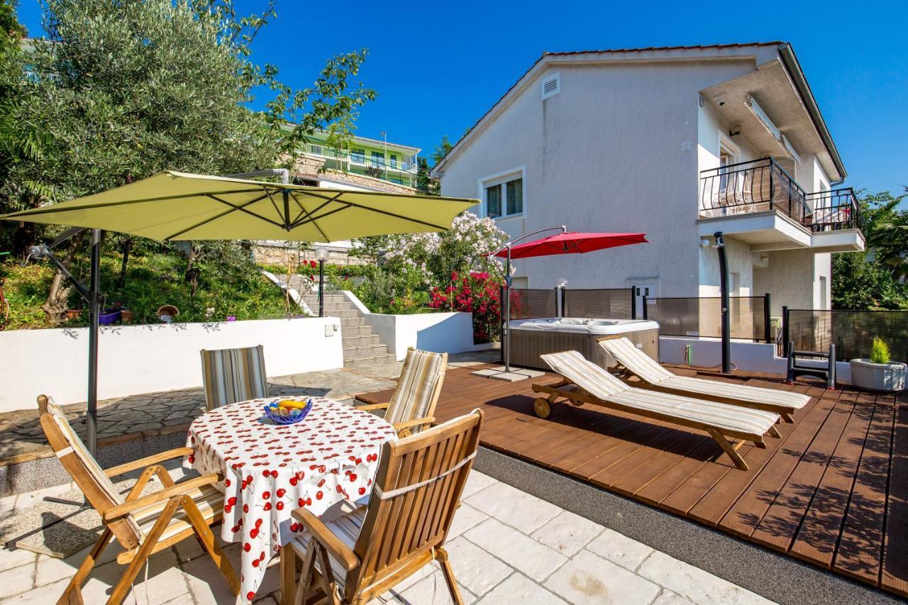 Apartmani Hrvatin Опатия Екстериор снимка