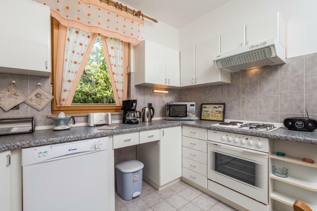 Apartmani Hrvatin Опатия Екстериор снимка