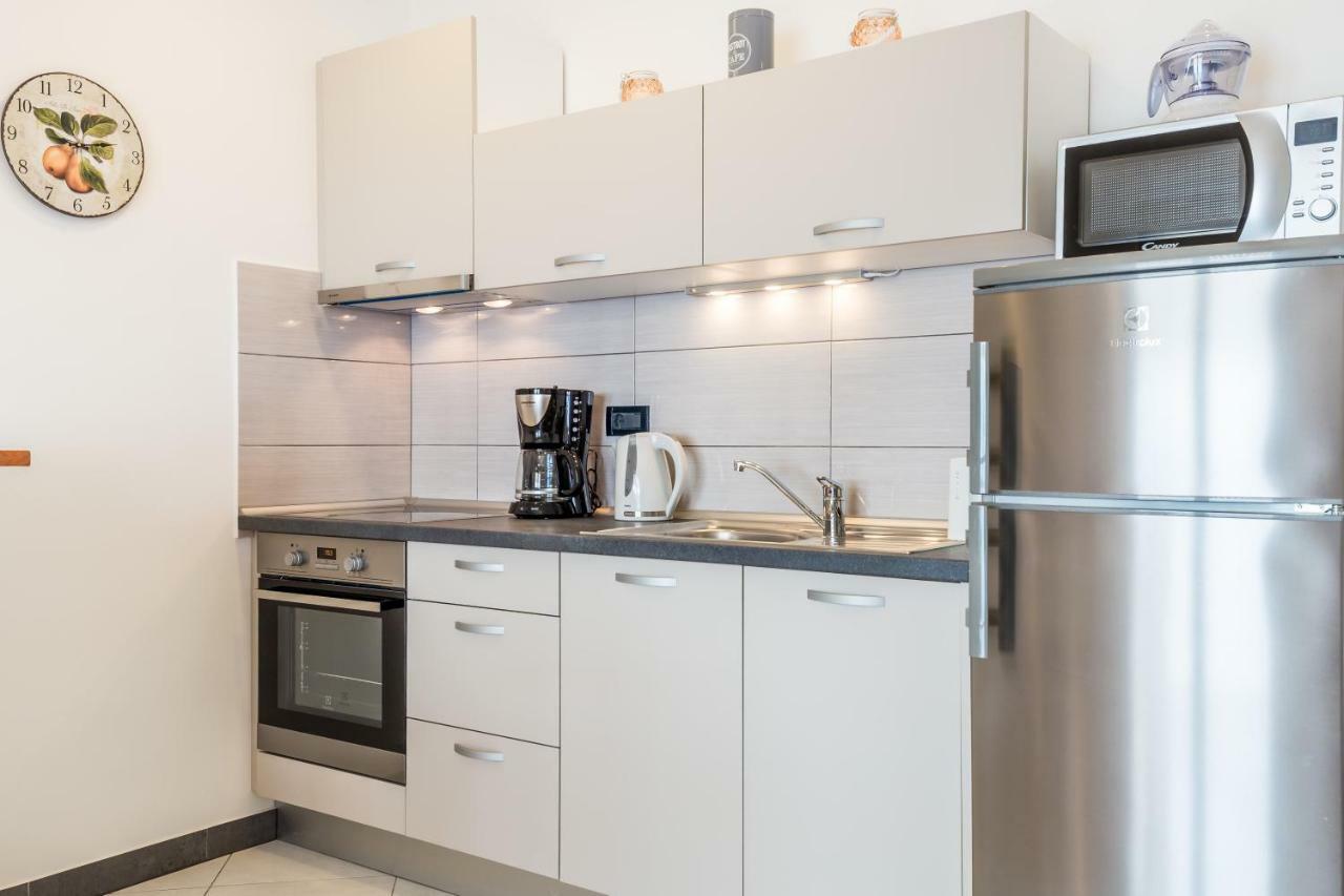 Apartmani Hrvatin Опатия Екстериор снимка