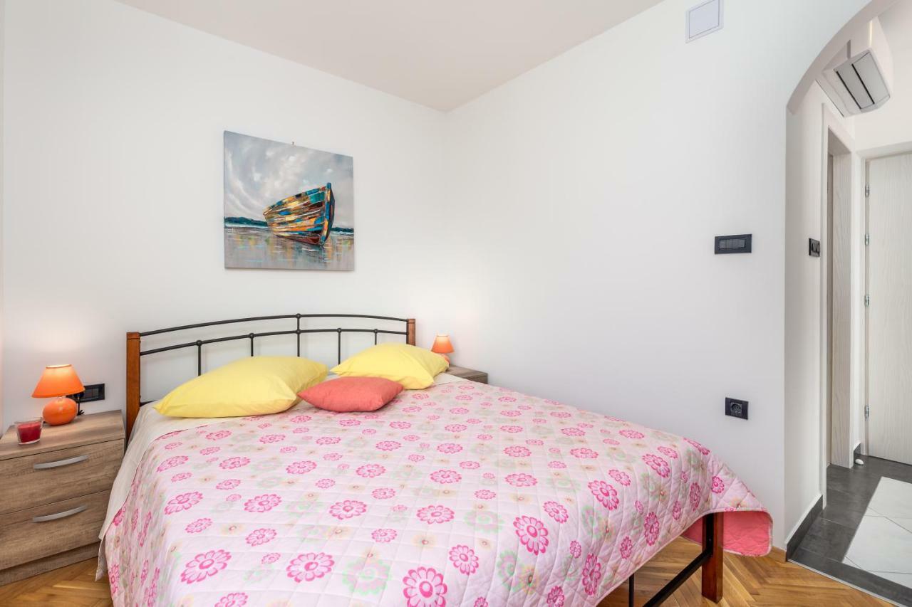 Apartmani Hrvatin Опатия Екстериор снимка